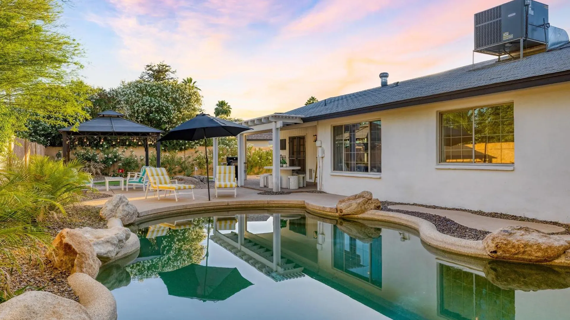 Semesterbostad Sol Vista Private Oasis W Pool Putting Green And Prime Location Phoenix