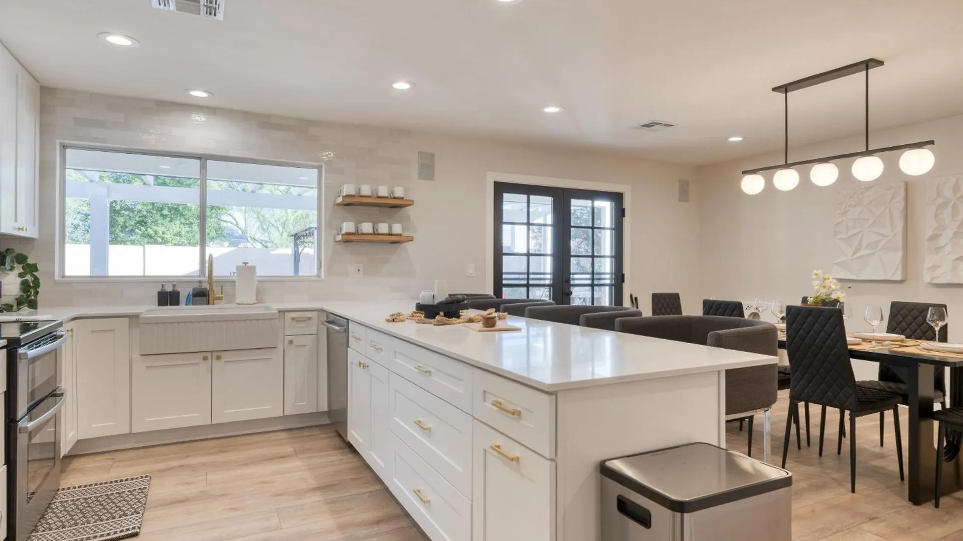 Sol Vista Private Oasis W Pool Putting Green And Prime Location Phoenix